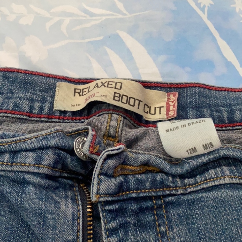 Ladies Levi Jeans